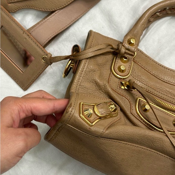 BALENCIAGA MINI METALLIC EDGE CITY BAG NUDE - Picture 4 of 14